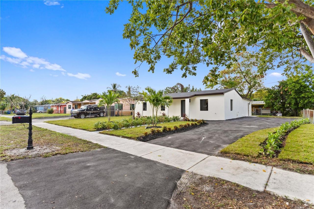 15920 NW 17th Ct, Miami Gardens, FL 33054 Photo