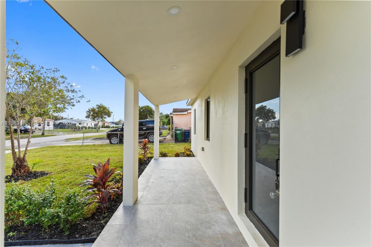 15920 NW 17th Ct, Miami Gardens, FL 33054 Photo