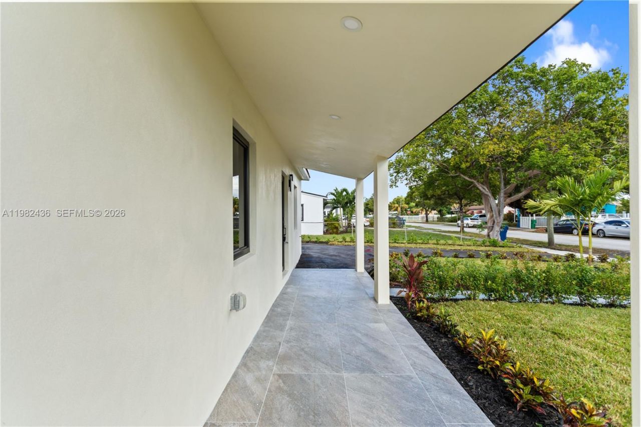 15920 NW 17th Ct, Miami Gardens, FL 33054 Photo