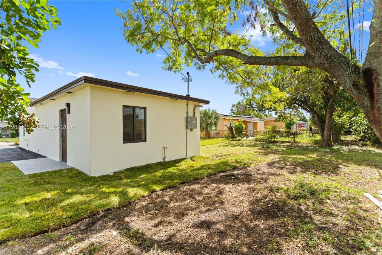 15920 NW 17th Ct, Miami Gardens, FL 33054 Photo