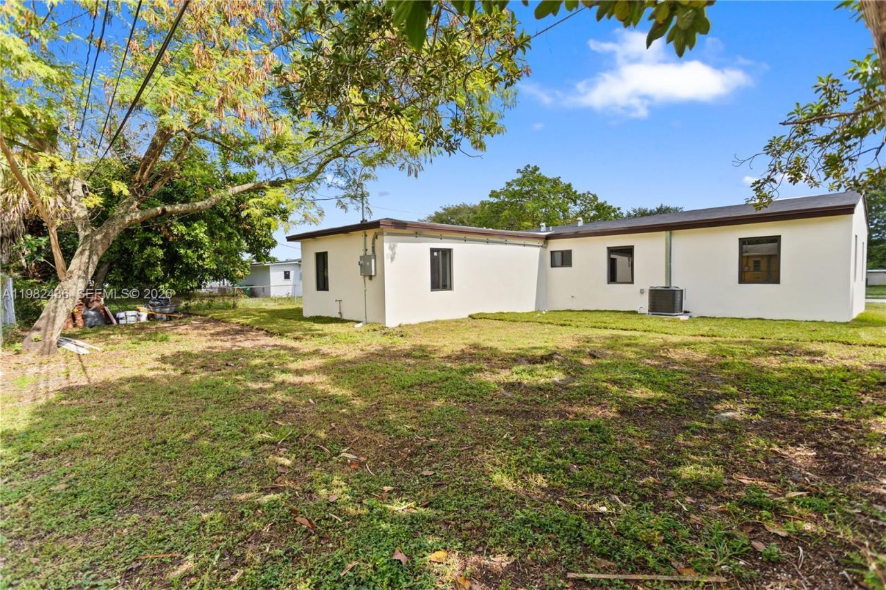 15920 NW 17th Ct, Miami Gardens, FL 33054 Photo