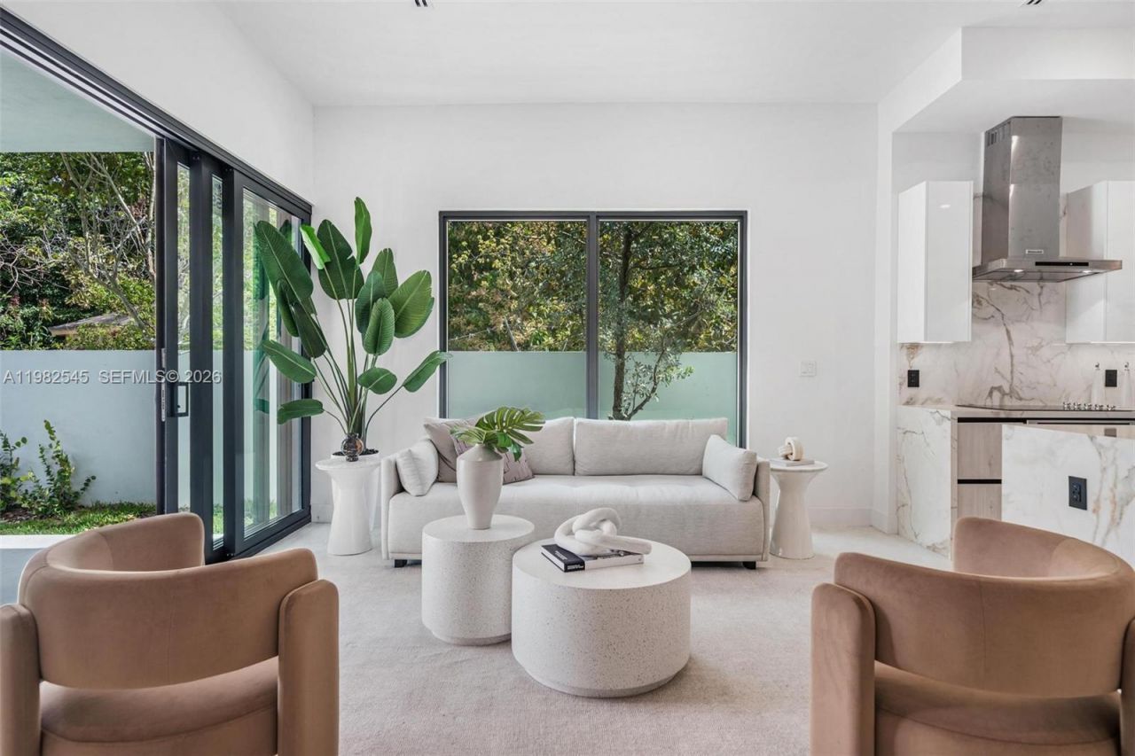 2937 SW 21st St, Unit 1, Miami, FL 33145 Photo