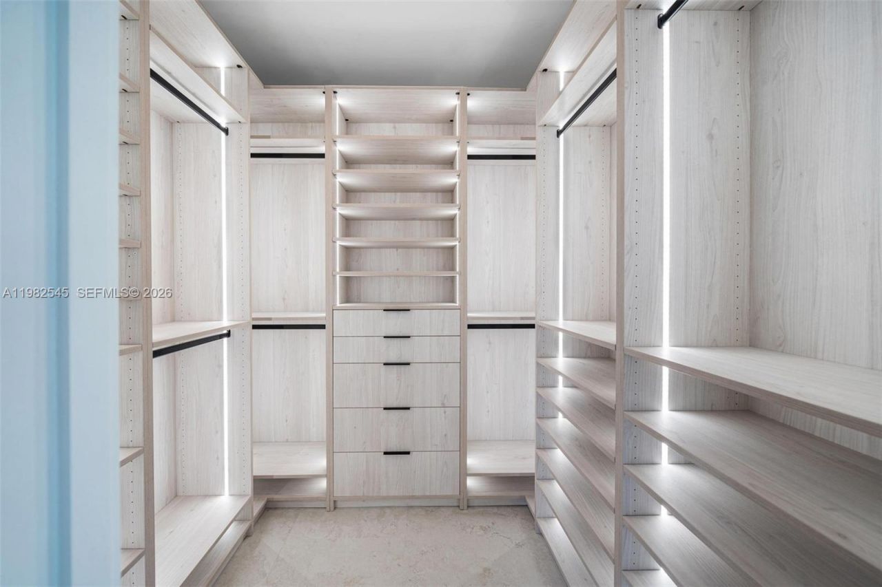 2937 SW 21st St, Unit 1, Miami, FL 33145 Photo