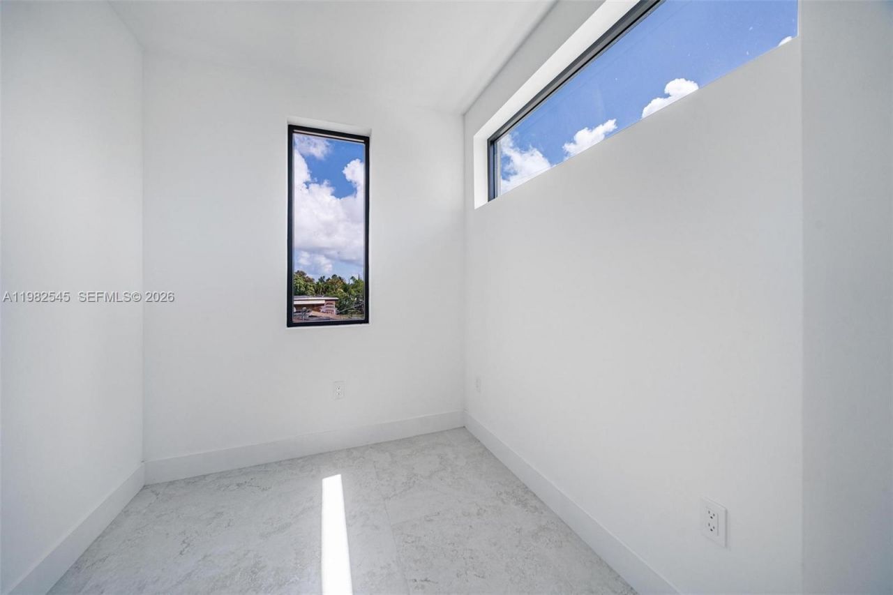 2937 SW 21st St, Unit 1, Miami, FL 33145 Photo