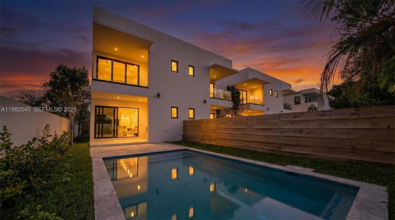 2937 SW 21st St, Unit 1, Miami, FL 33145 Photo