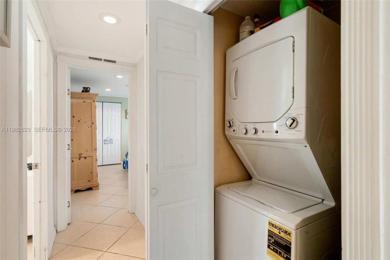 104 Mangrove Ln, Key Largo, FL 33070 Photo