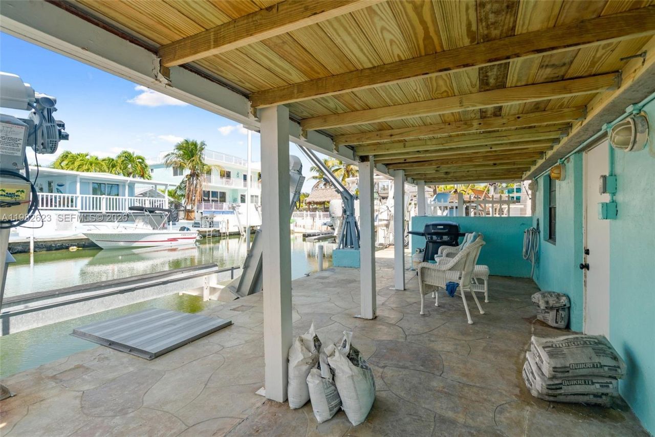104 Mangrove Ln, Key Largo, FL 33070 Photo