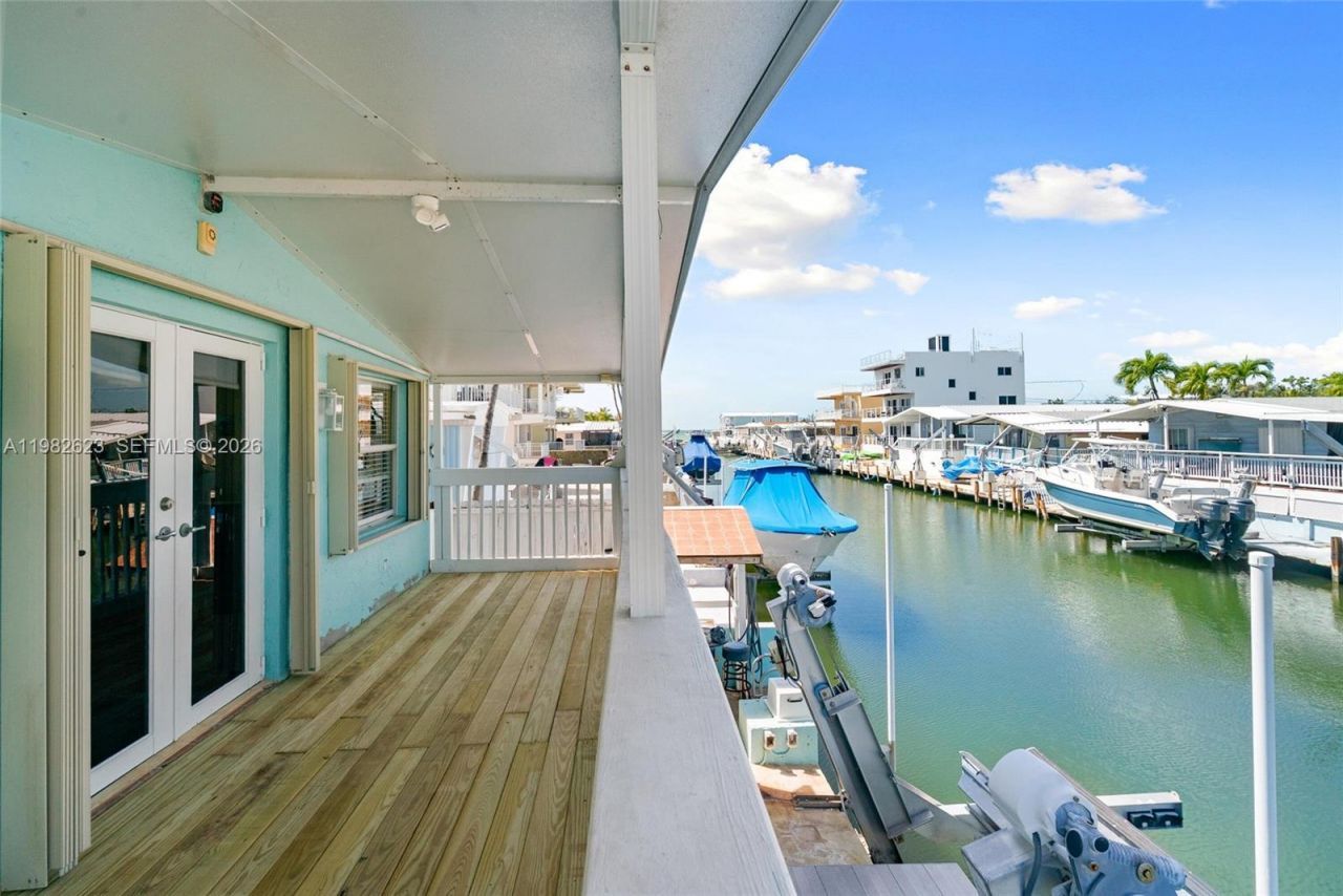 104 Mangrove Ln, Key Largo, FL 33070 Photo