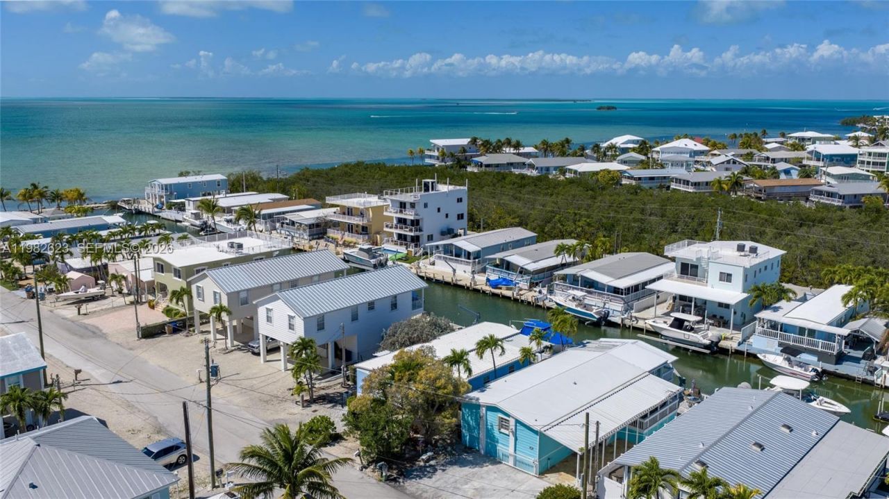 104 Mangrove Ln, Key Largo, FL 33070 Photo