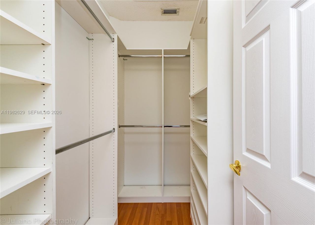 16061 Emerald Cove Rd , Unit 16061, Weston, FL 33331 Photo