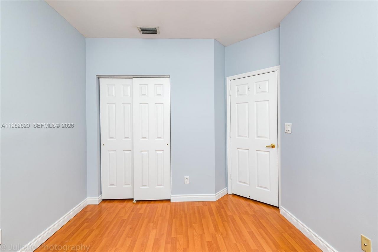 16061 Emerald Cove Rd , Unit 16061, Weston, FL 33331 Photo