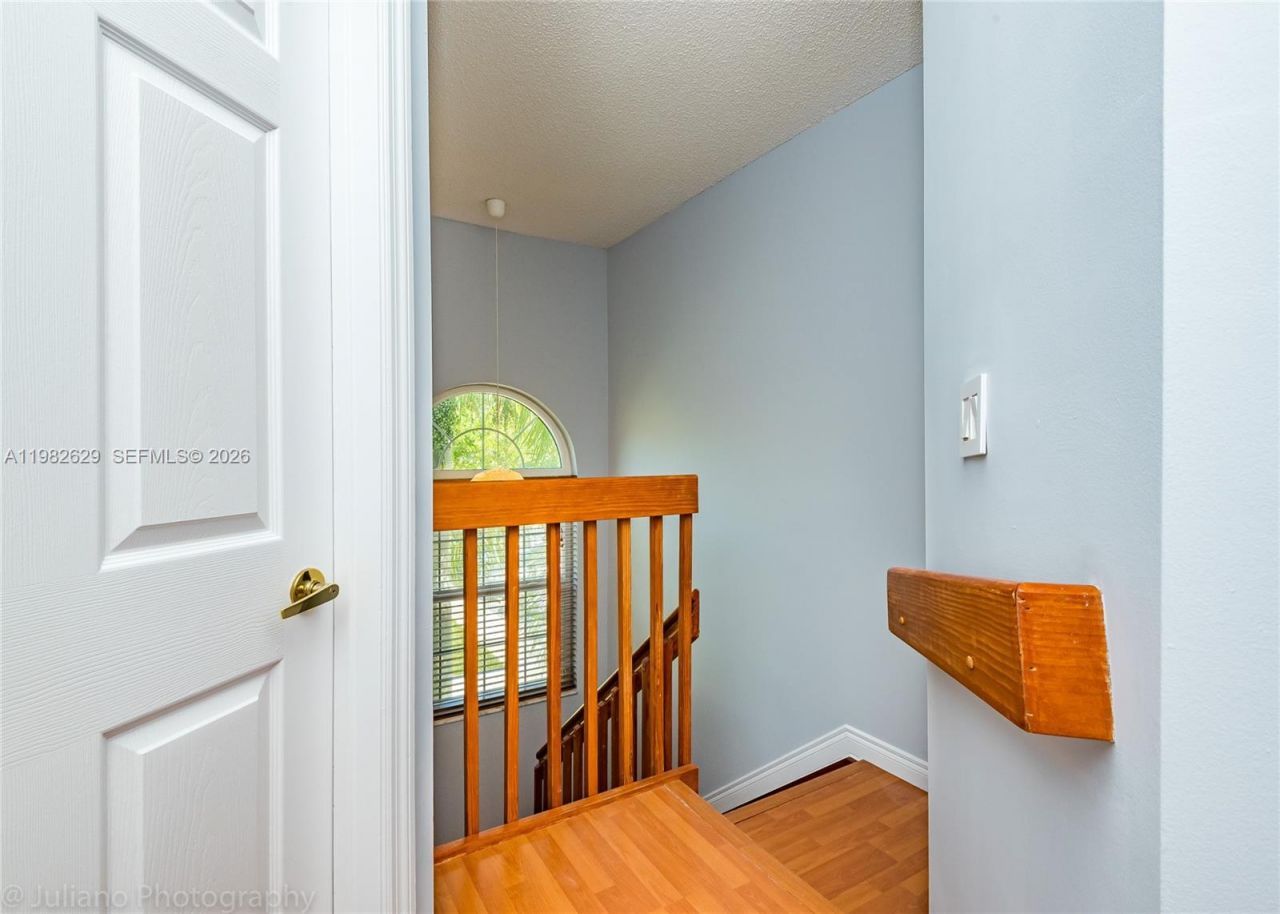 16061 Emerald Cove Rd , Unit 16061, Weston, FL 33331 Photo