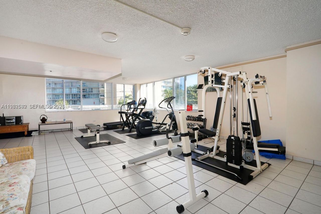 145 SE 25th Rd , Unit 502, Miami, FL 33129 Photo