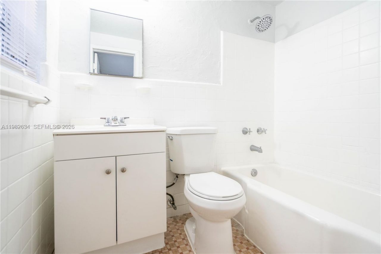 8300 Abbott, Unit 20, Miami Beach, FL 33141 Photo