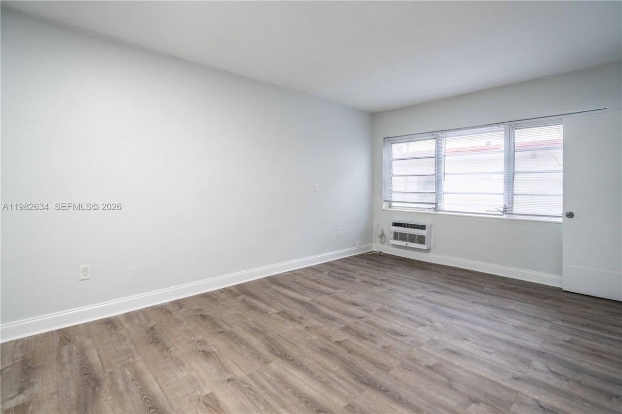 8300 Abbott, Unit 20, Miami Beach, FL 33141 Photo