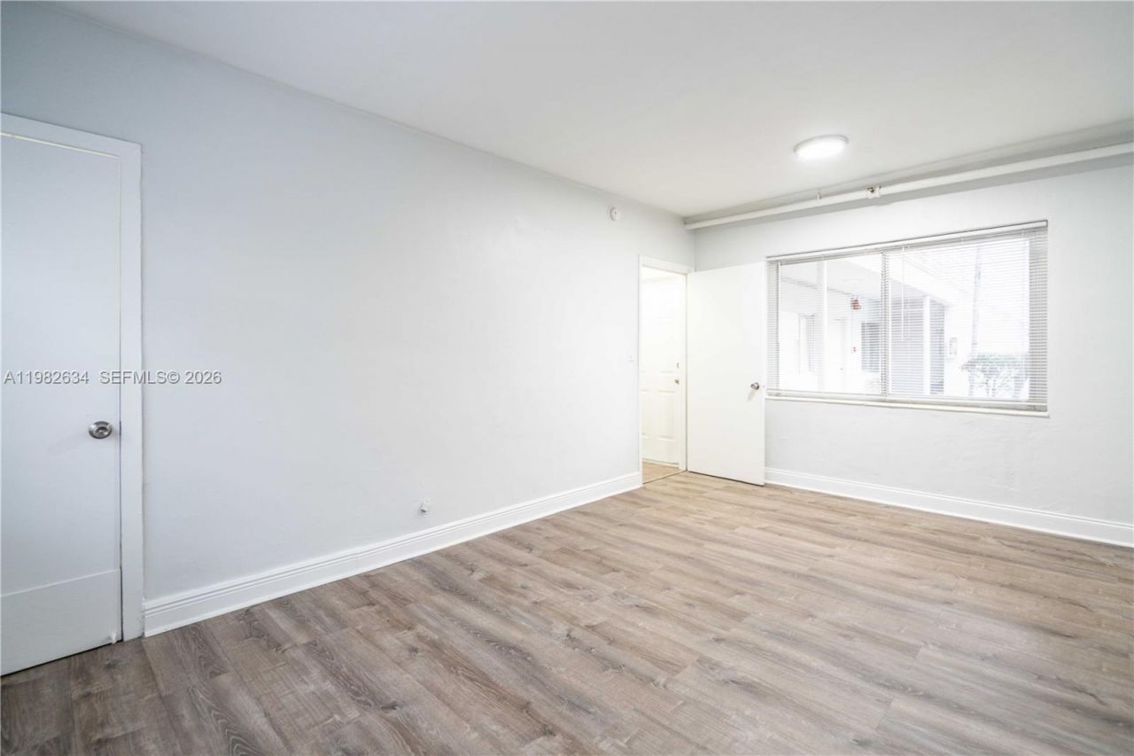 8300 Abbott, Unit 20, Miami Beach, FL 33141 Photo