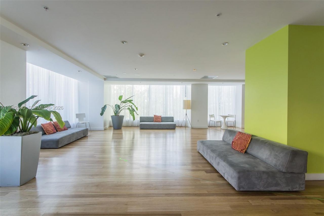 133 NE 2nd Ave , Unit 1915, Miami, FL 33132 Photo