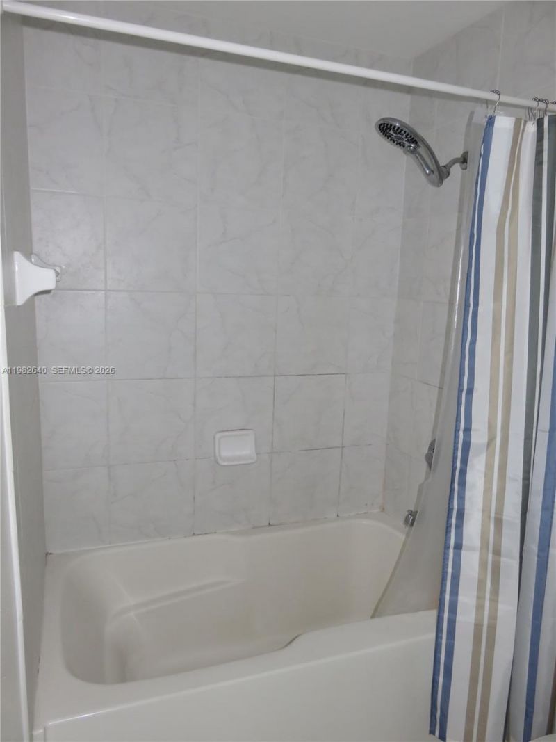 133 NE 2nd Ave , Unit 1915, Miami, FL 33132 Photo