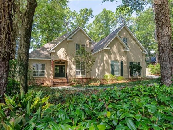 104 Pebble Court, Fairhope, AL 36532