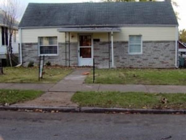 6542 Odell Street , St Louis, MO 63139