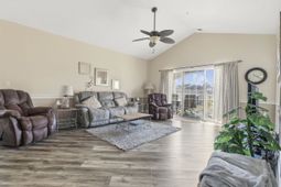 4879 Dahlia Ct. photo 4