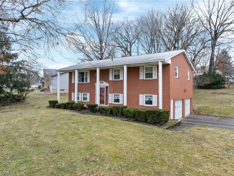 2892 Chadwick Street NW, Massillon, OH 44646 Photo 1