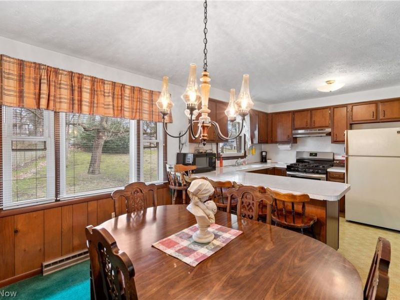 2892 Chadwick Street NW, Massillon, OH 44646 Photo 8