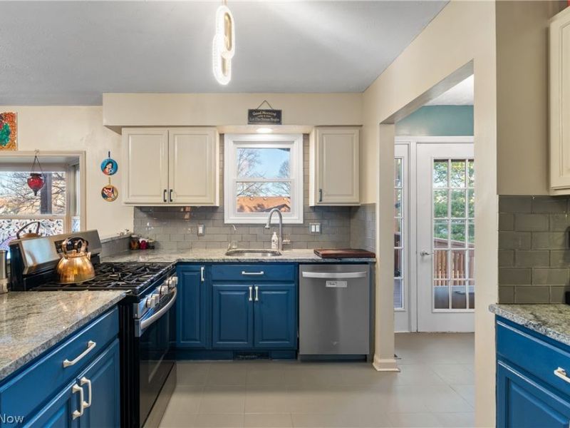 20520 Detroit Road, Rocky River, OH 44116 Photo 10