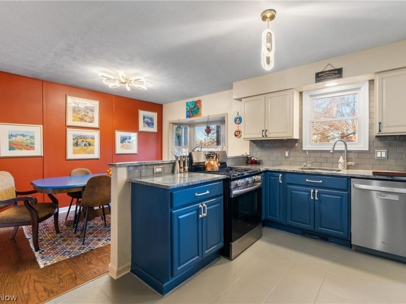 20520 Detroit Road, Rocky River, OH 44116 Photo 9