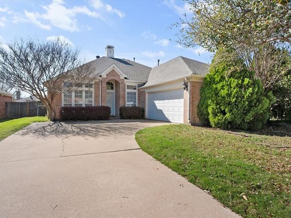 6604 High Brook Drive, Fort Worth, TX 76132