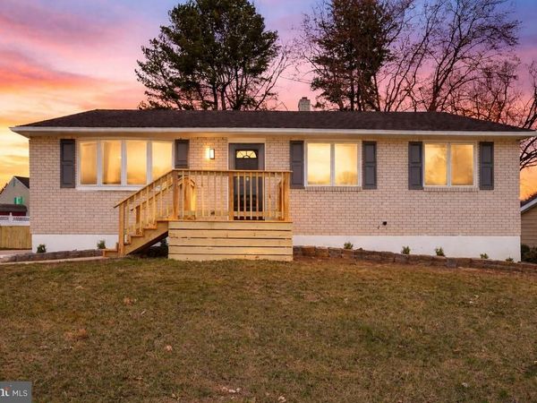 24 VANSANT ROAD, NEWARK, DE 19711