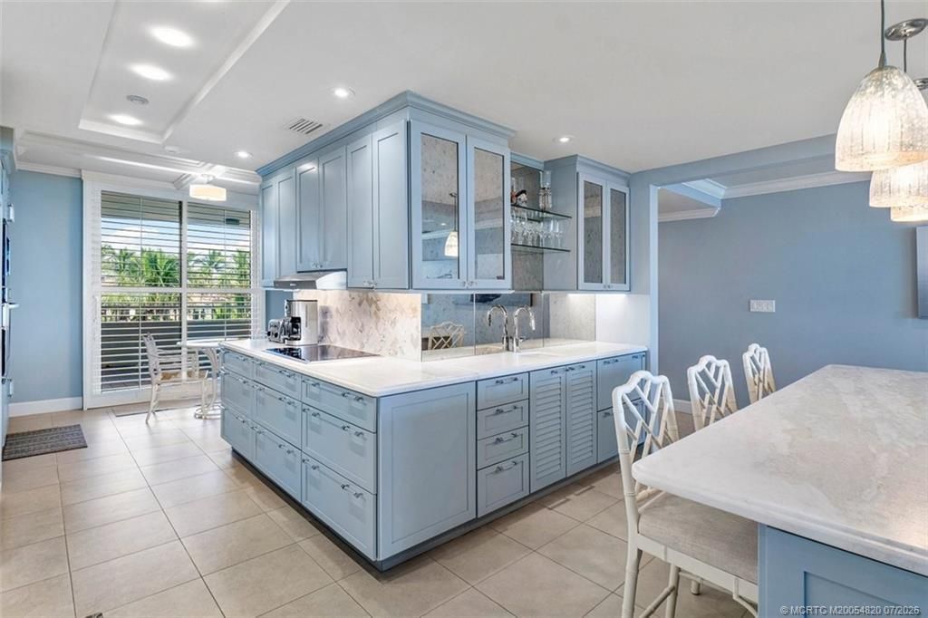2001 SE Sailfish Point Boulevard, Unit 212, Stuart, FL 34996 Photo