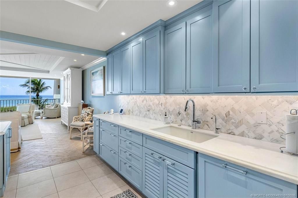 2001 SE Sailfish Point Boulevard, Unit 212, Stuart, FL 34996 Photo