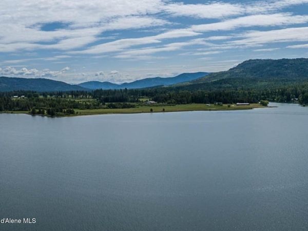 475 Campbell Point RD, Laclede, ID 83841