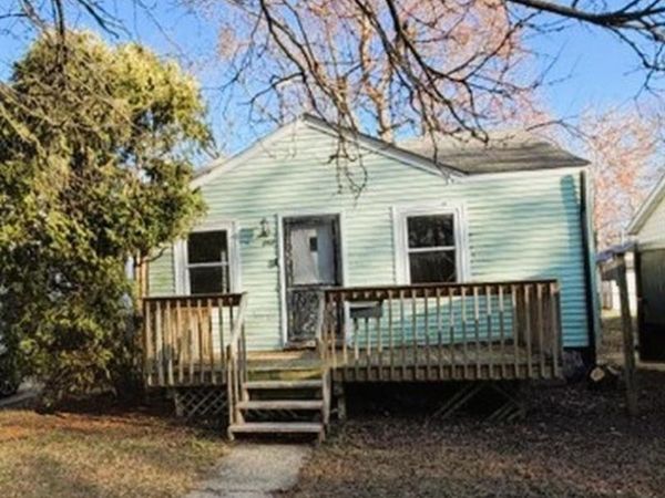 252 W Strathmore Avenue, Pontiac, MI 48340