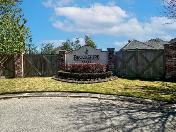 205 Rutherford Court , Lafayette, LA 70503