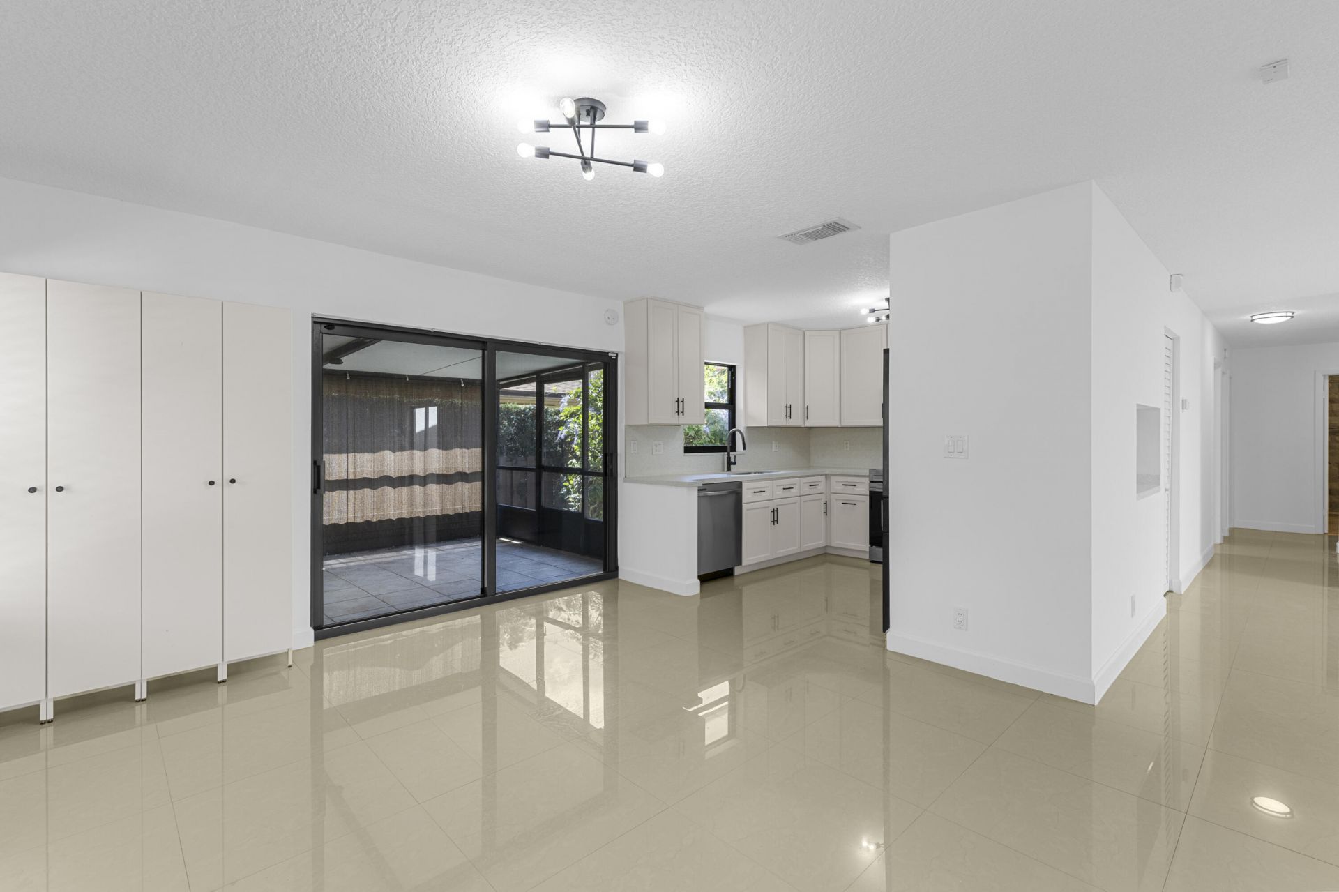 411 NW 65th Terrace, Plantation, FL 33317 Photo