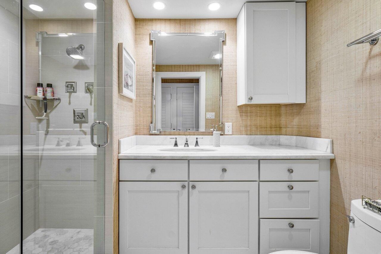 2001 SE Sailfish Point Boulevard, Unit 212, Stuart, FL 34996 Photo