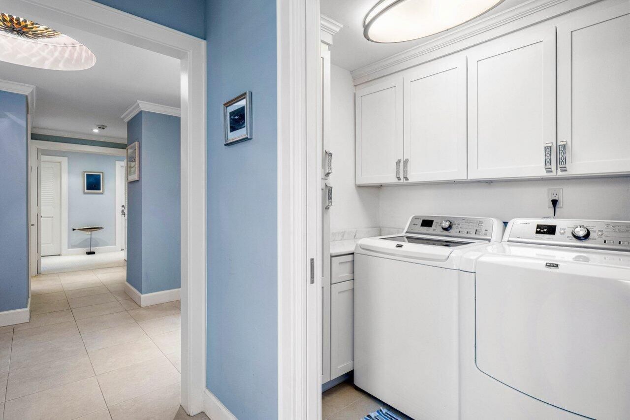 2001 SE Sailfish Point Boulevard, Unit 212, Stuart, FL 34996 Photo