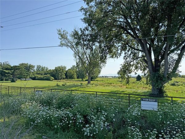 Alburnett Road, Marion, IA 52302