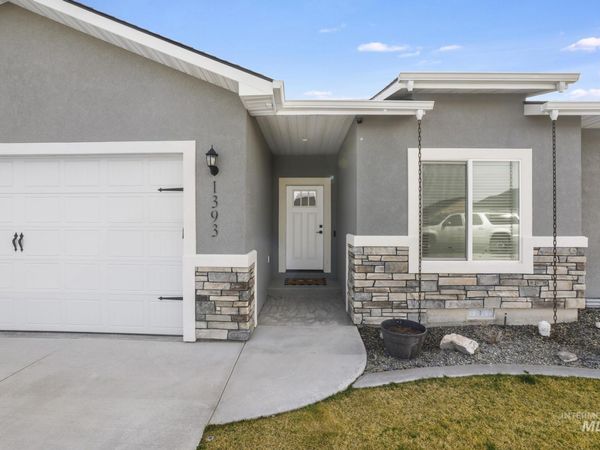 1393 Golden Pheasant Dr, Twin Falls, ID 83301