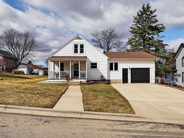 305 Warren Street, South Wayne, WI 53587