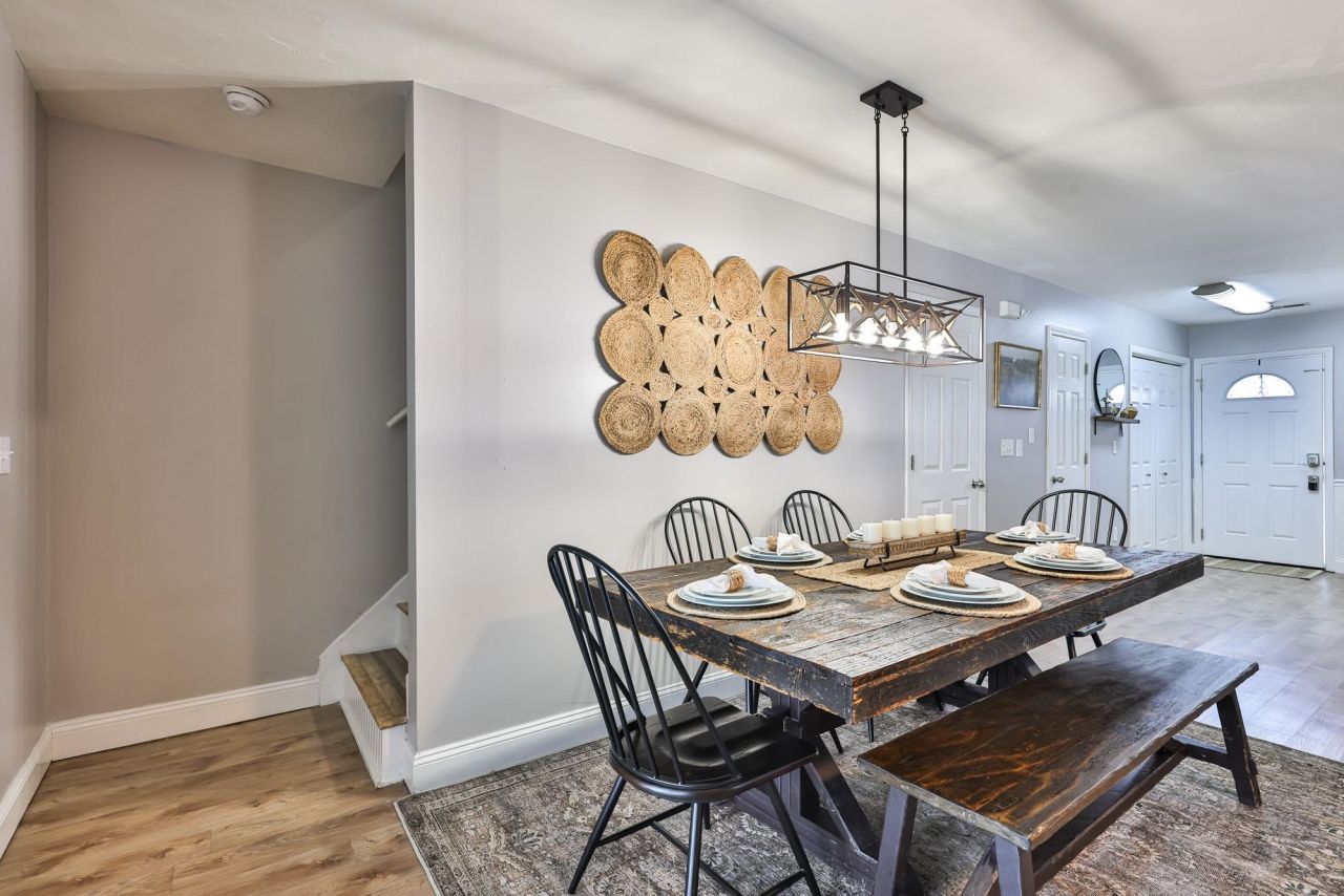 4592 Lomax Ct. Photo 11