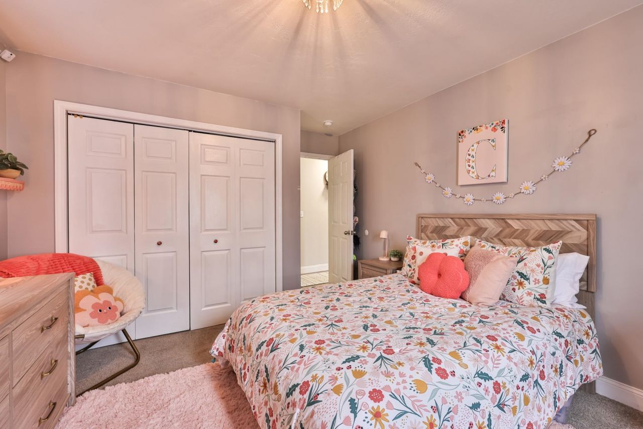 4592 Lomax Ct. Photo 16