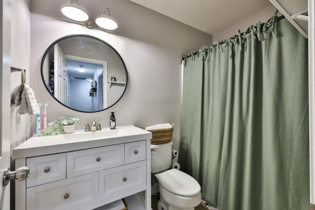 4592 Lomax Ct. Photo 19