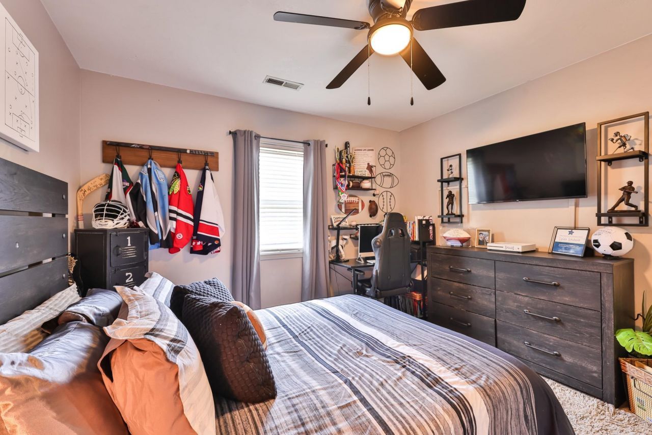 4592 Lomax Ct. Photo 22