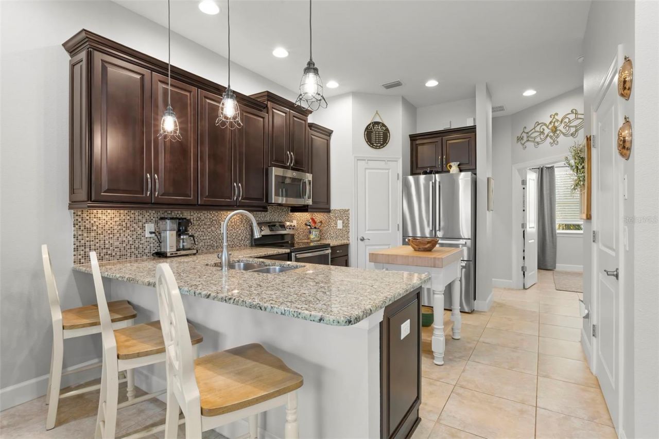 5918 Anchorage Way S, Saint Petersburg, FL 33712 Photo