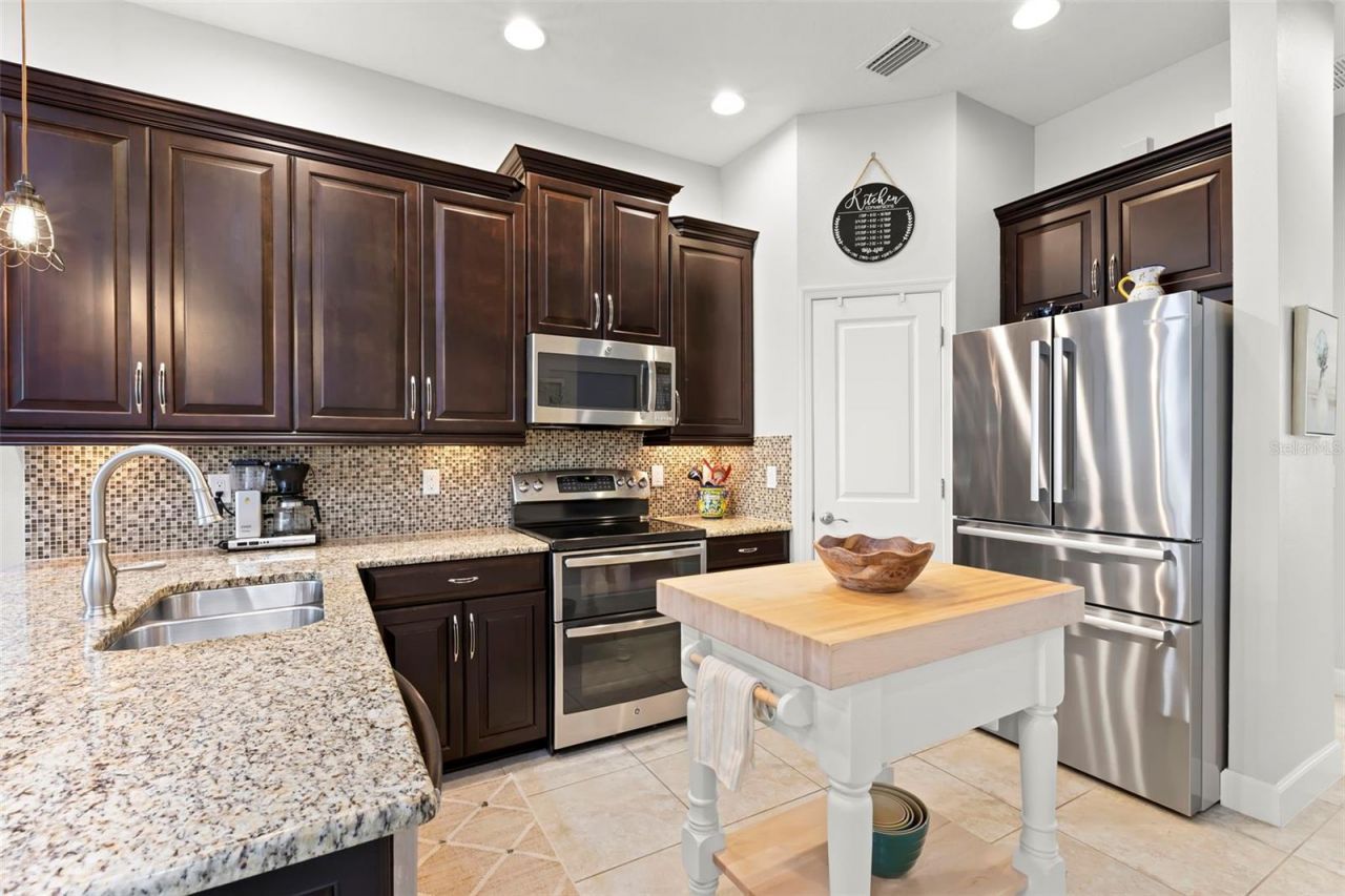 5918 Anchorage Way S, Saint Petersburg, FL 33712 Photo