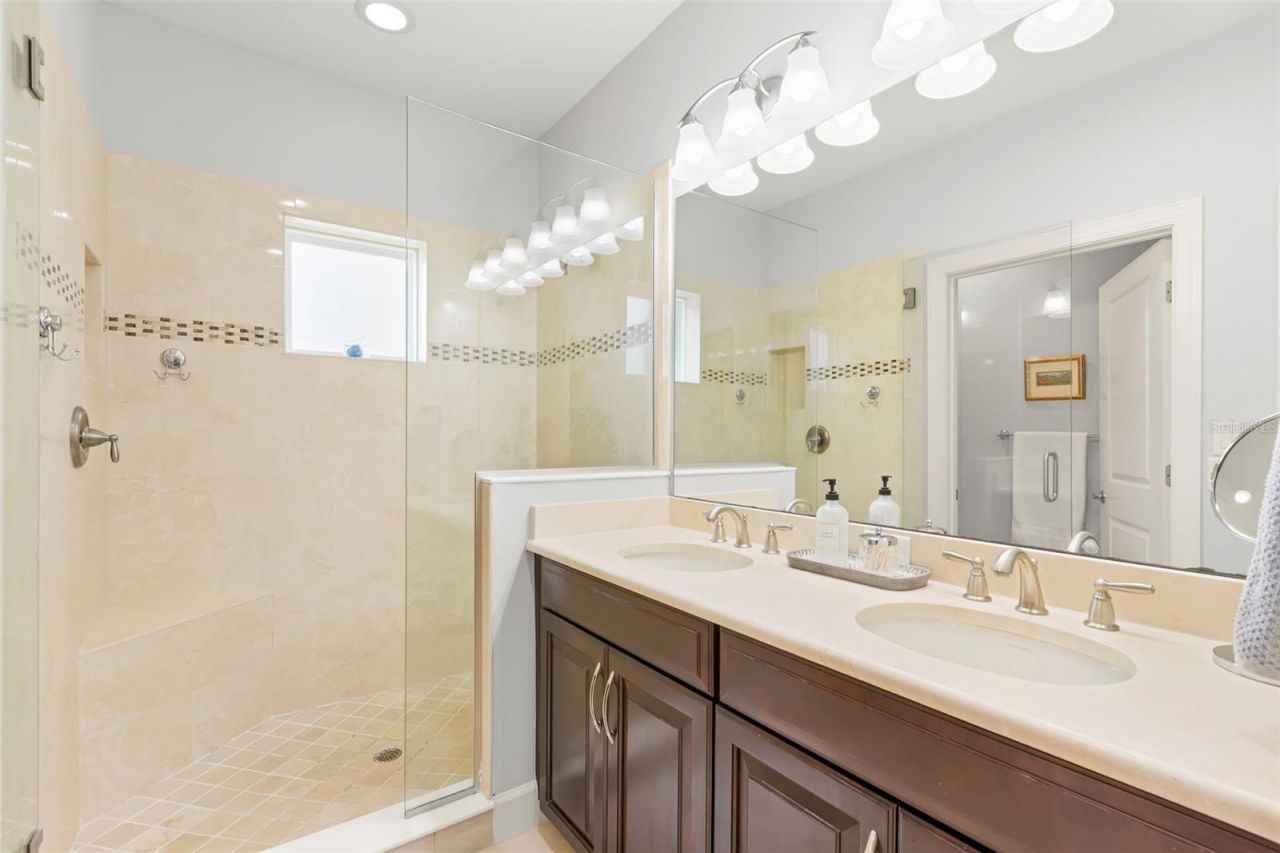 5918 Anchorage Way S, Saint Petersburg, FL 33712 Photo