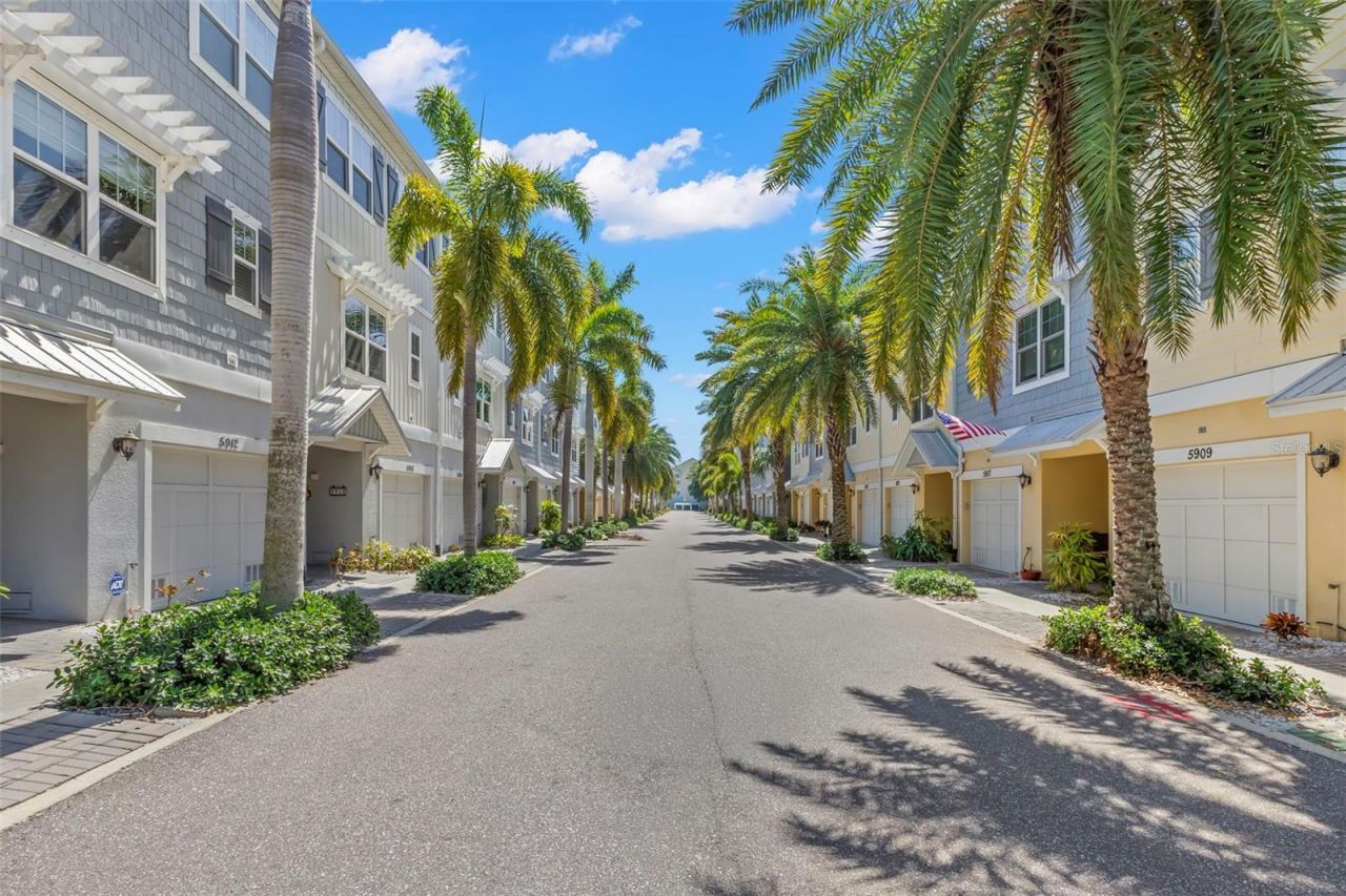 5918 Anchorage Way S, Saint Petersburg, FL 33712 Photo